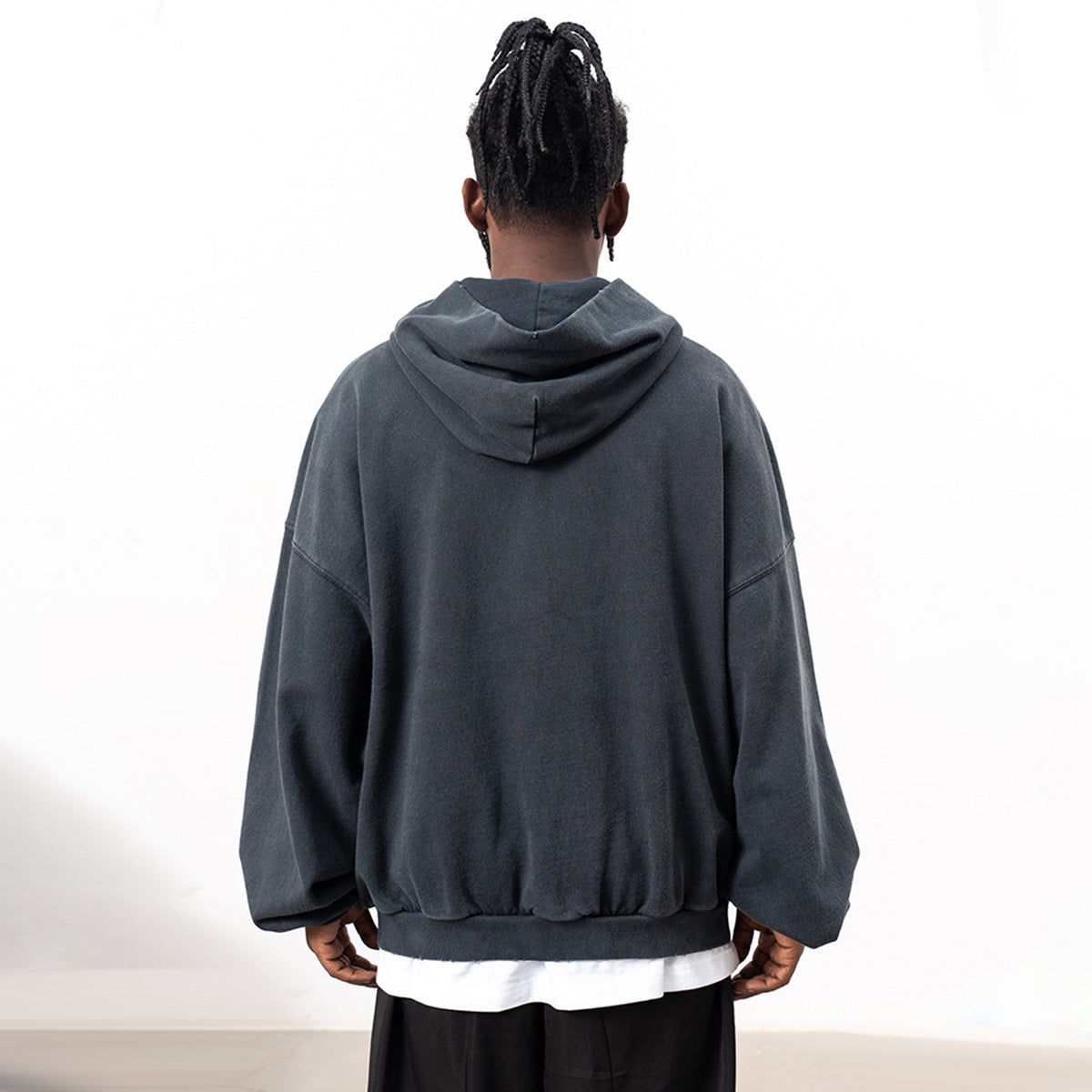 Reverse Pocket Design Distressed Hoodie (440GSM)